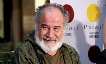 Θοδωρής Κατσαφάδος: Μιλάμε για μεγάλη φτώχεια και δυσκολίες, ήμουν ένα παιδί χωρίς καμία σχέση με την τέχνη