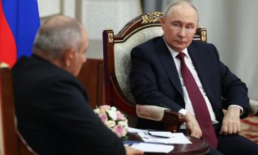 Ο Πούτιν καλεί την Αρμενία να επιλέξει μεταξύ ΕΕ και Ευρασιατικής Οικονομικής Ένωσης