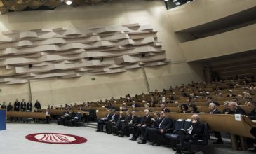 Απέλαση δύο Σέρβων διπλωματών από την Βοσνία μετά την κηδεία με στρατιωτικές τιμές του Ράτκο Μλάντιτς