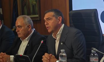 Τσίπρας στο Επαγγελματικό Επιμελητήριο: Η πολιτική αλλαγή είναι η μόνη ελπίδα για τη μικρή και μεσαία επιχείρηση