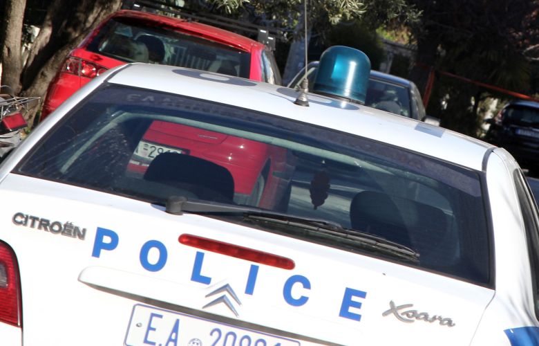 Mεγάλη επιχείρηση της αστυνομίας στην Πάτρα για την απομάκρυνση προσφύγων