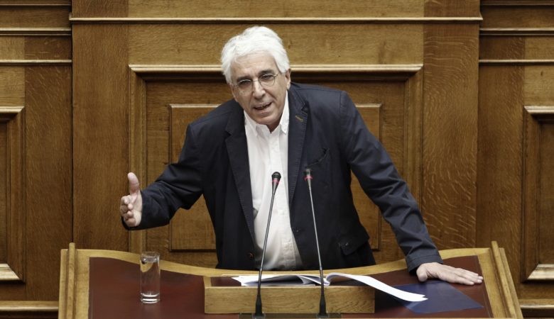Για διαστρέβλωση των δηλώσεών του κάνει λόγο ο Παρασκευόπουλος