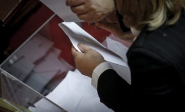 «Άκυρο» ψηφίζει για την προανακριτική η Δημοκρατική Συμπαράταξη