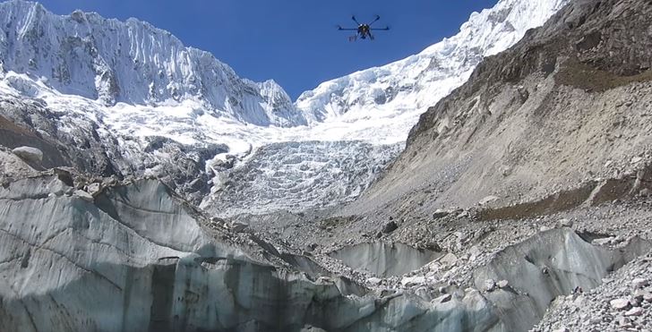 Ρεκόρ ύψους από drone που πέταξε σχεδόν στα 5.000 μέτρα