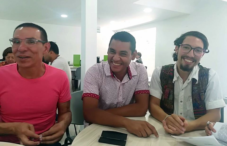 Κολομβία: Νόμιμος ο γάμος μεταξύ τριών αντρών