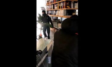 Βίντεο από την εισβολή αναρχικών στην εταιρεία του αδελφού του Τσακαλώτου