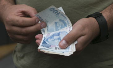 «Βουτιά» της τουρκικής λίρας έναντι του ευρώ
