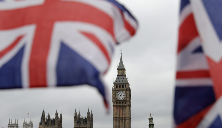 Συμβουλές αντιμετώπισης ενός «άτακτου» Brexit έδωσε το Λονδίνο