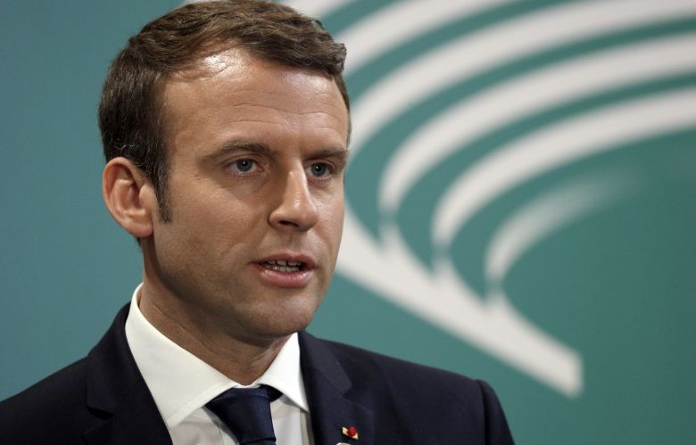 Οι Γάλλοι θέλουν την παραίτηση 2 υπουργών του Μακρόν που εμπλέκονται σε σκάνδαλα