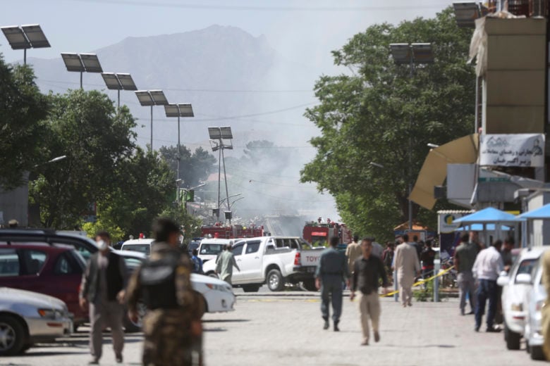 Επίθεση αυτοκτονίας σε πολιτική συγκέντρωση στην Καμπούλ