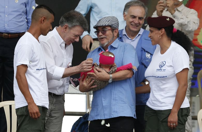 Η Κολομβία διαψεύδει την ύπαρξη σχεδίου για δολοφονία στελεχών των FARC