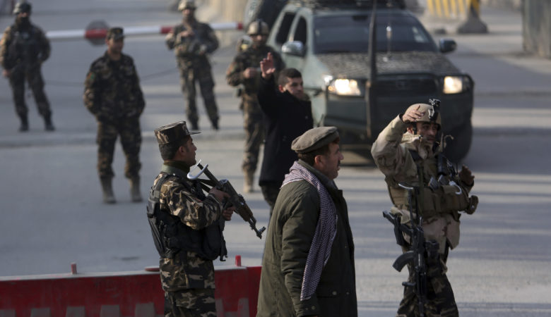 Τουλάχιστον 40 νεκροί από εκρήξεις στην Καμπούλ