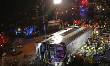 Στους 19 οι νεκροί από την ανατροπή λεωφορείου στο Χονγκ Κονγκ