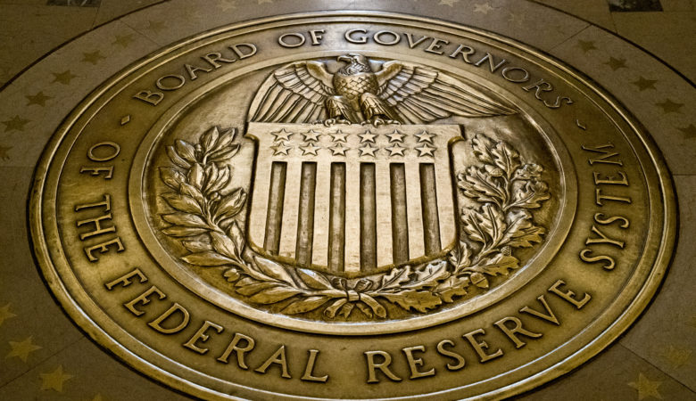 Καθησυχάζει η Fed για την άνοδο του πληθωρισμού – Τι είπε στο Κογκρέσο