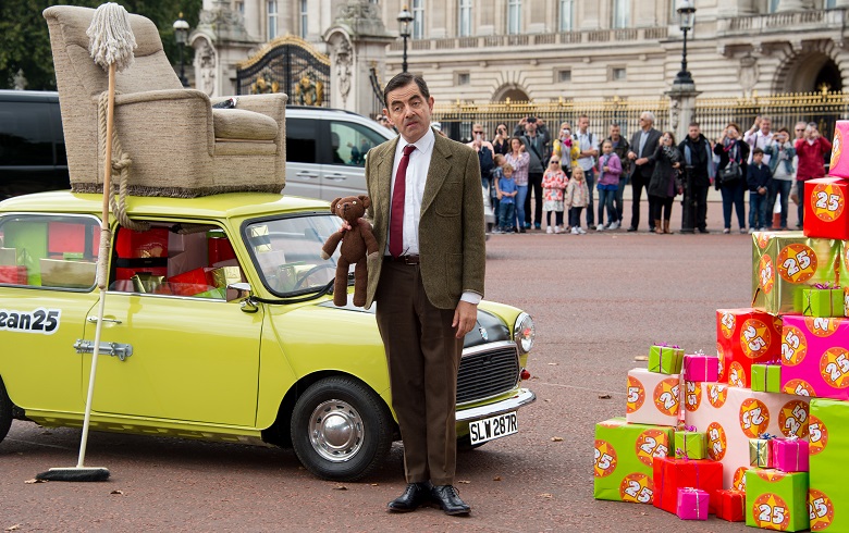 Ο Mr Bean γίνεται ξανά μπαμπάς στα 62 του χρόνια