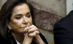 Ντόρα Μπακογιάννη για την απώλεια της κόρης του Αντώνη Σαμαρά: Δεν υπάρχουν λόγια για μια τόσο μεγάλη τραγωδία