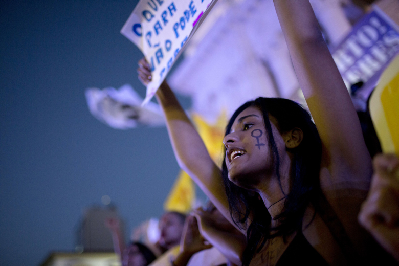 Η απαγόρευση των αμβλώσεων έβγαλε στους δρόμους τους Βραζιλιάνους
