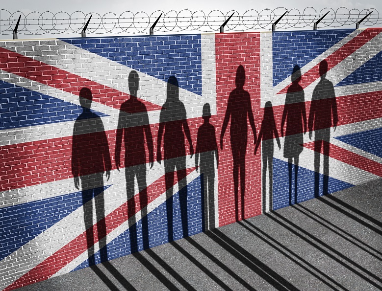 Μέι: Δεν θα διώξουμε κανέναν Ευρωπαίο μετανάστη μετά το Brexit