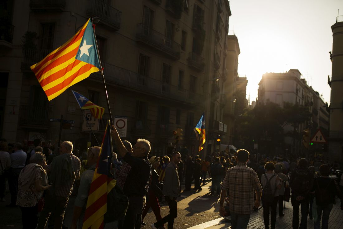 Ιστορικές στιγμές στην Ισπανία – Για «εξέγερση» διώκεται ο Πουτζντεμόν