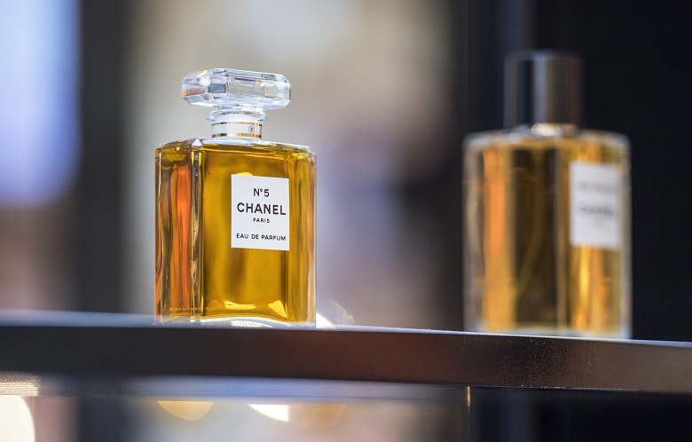 Chanel No 5: Αυτή είναι η ιστορία του πιο διάσημου αρώματος στα χρονικά
