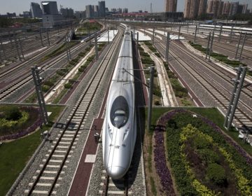 Άλλα 38.000 χλμ για να τρέχουν τα τρένα – αστραπή της Κίνας