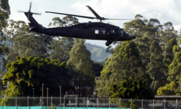 Κολομβία: Τουλάχιστον εννέα νεκροί στη συντριβή Black Hawk του στρατού στη ζούγκλα