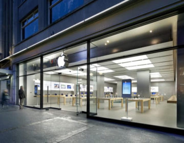 Apple Store στη Ζυρίχη εκκενώθηκε μετά την υπερθέρμανση μπαταρίας iPhone