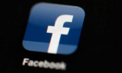 Ως και 87 εκατ. χρήστες του Facebook στα δίχτυα της Cambridge Analytica