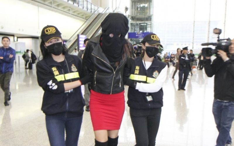 Ποια είναι η Ελληνίδα μοντέλο «βαποράκι» που συνελήφθη στο Χονγκ Κονγκ