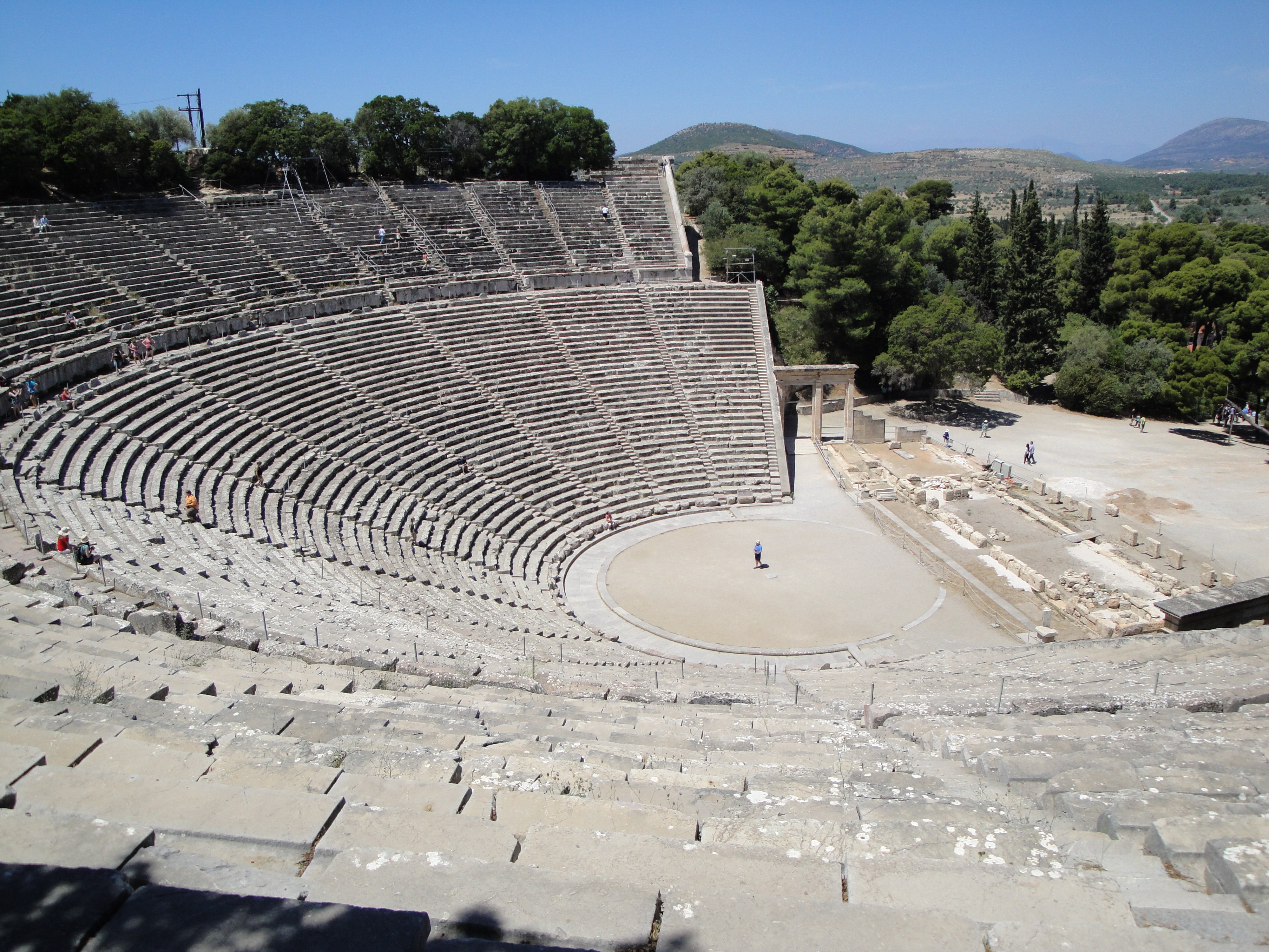 Μύθος η θρυλική ακουστική του αρχαίου θεάτρου της Επιδαύρου!