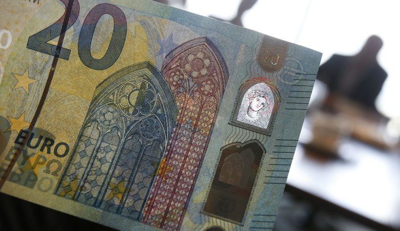 Μπαίνουν τα 5,7 δισ. ευρώ στα ελληνικά ταμεία – Ποιοι θα πάρουν χρήματα