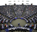 Στις 21:15 η πρώτη εκτίμηση της νέας σύνθεσης του Ευρωπαϊκού Κοινοβουλίου