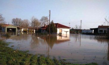Πλημμύρες και αποκλεισμένα χωριά στη Ροδόπη από την κακοκαιρία
