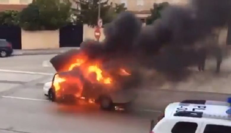 Φλεγόμενο όχημα έσπειρε τον πανικό στο Αλικάντε της Ισπανίας