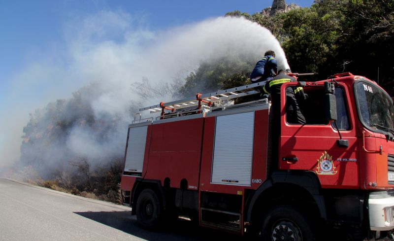 Υπό έλεγχο η πυρκαγιά σε δασική έκταση στους Αρμένους Ρεθύμνου