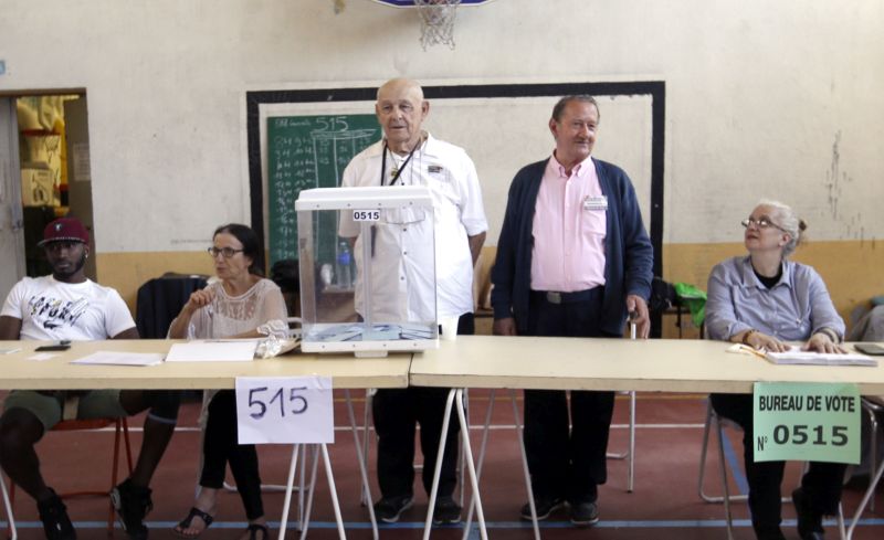 Ρεκόρ αποχής στις Γαλλικές εκλογές, ψήφισαν μόνο οι μισοί