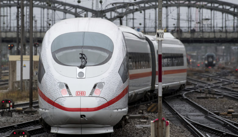 Τρένο υψηλής ταχύτητας στη Γερμανία πήρε φωτιά