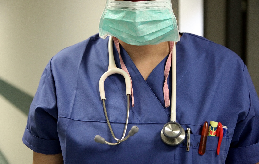 Άφωνοι έμειναν οι γιατροί στο νοσοκομείο Κορίνθου – Γυναίκα είχε καταπιεί κουτάλι
