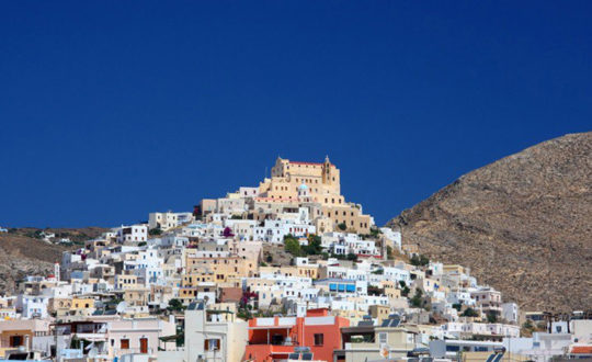 Η Σύρος στους ονειρικούς προορισμούς του κόσμου για το 2025