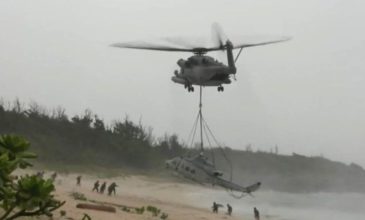 Διάσωση ελικοπτέρου με ένα… μεγαλύτερο ελικόπτερο!