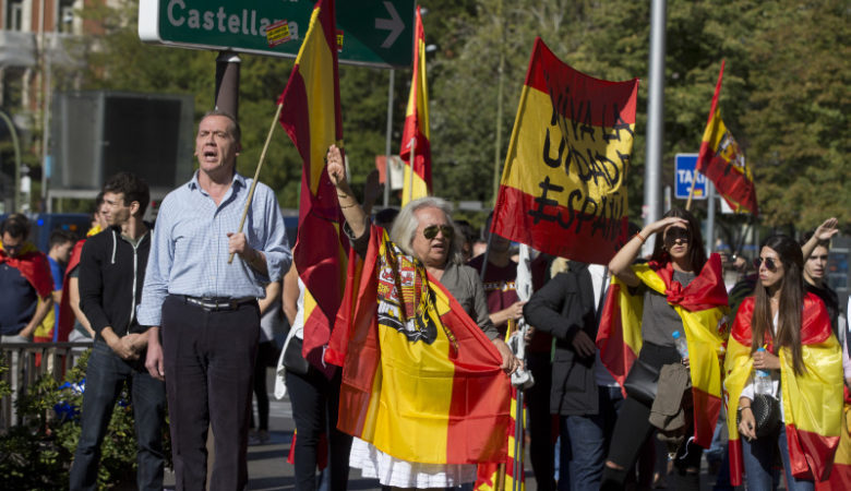 Χιλιάδες διαδηλωτές στη Μαδρίτη ζήτησαν να μπει στη φυλακή ο Πουτζεμόν