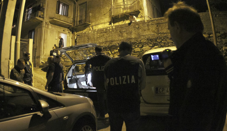 Πέντε ύποπτους για τρομοκρατία συνέλαβε η ιταλική αστυνομία