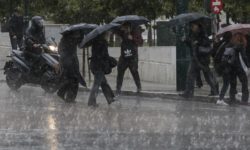 Η «Ευρυδίκη» χτύπησε την Αττική, σφοδρή καταιγίδα στο Λεκανοπέδιο
