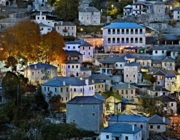 Γραφικά χωριά για μαγικά Χριστούγεννα στο βουνό