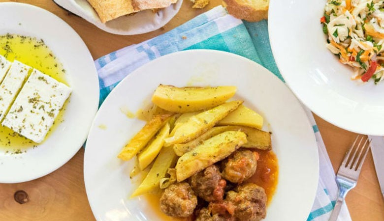 Πού τρώμε φθηνά μαγειρευτά στη Θεσσαλονίκη, ακόμη και με €3,50
