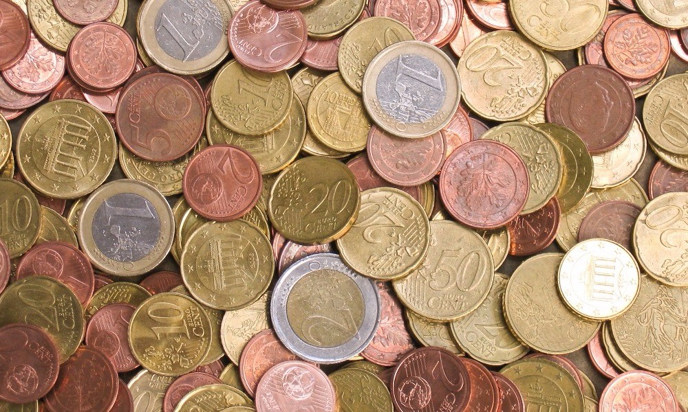 Η Ιταλία καταργεί τα μικρά κέρματα του ευρώ