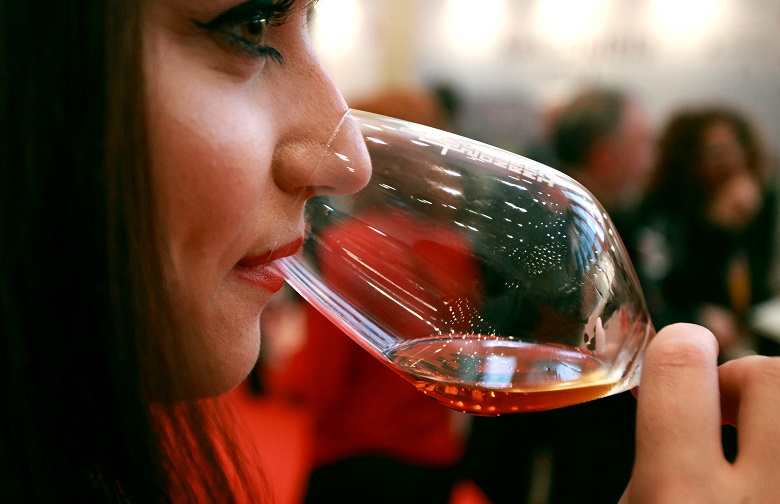 Όλο και περισσότερο ελληνικό κρασί στα ποτήρια των Ιαπώνων