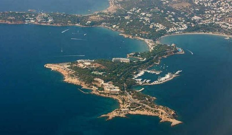 Ο Λαιμός της Βουλιαγμένης κινδυνεύει να γίνει νησί – News.gr
