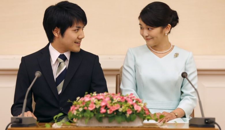 Παντρεύεται η εγγονή του αυτοκράτορα της Ιαπωνίας