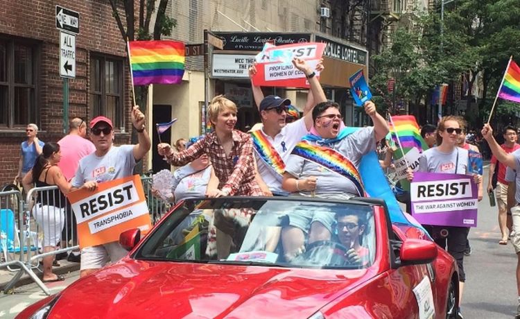 H Τσέλσι Μάνινγκ στο Gay Pride της Νέας Υόρκης